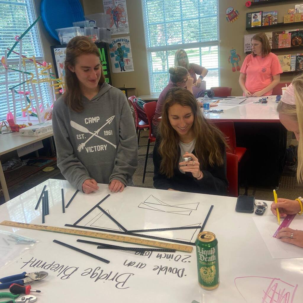 I’m STEM, groups began their bridge 🌉 projects instagr.am/p/CiLTMEULq4P/