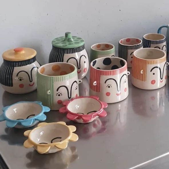 It was utterly joyful to unwrap this box of smiling faces from #becicallow today for the 'Extraordinary Everyday' exhibition.

This exhibition is curated by <a href="/FranBuxtonMixed/">Fran Buxton Mixed Media</a> and opens THIS THURSDAY, 8th Sept, with a PV on 10th Sept, 2-4pm!