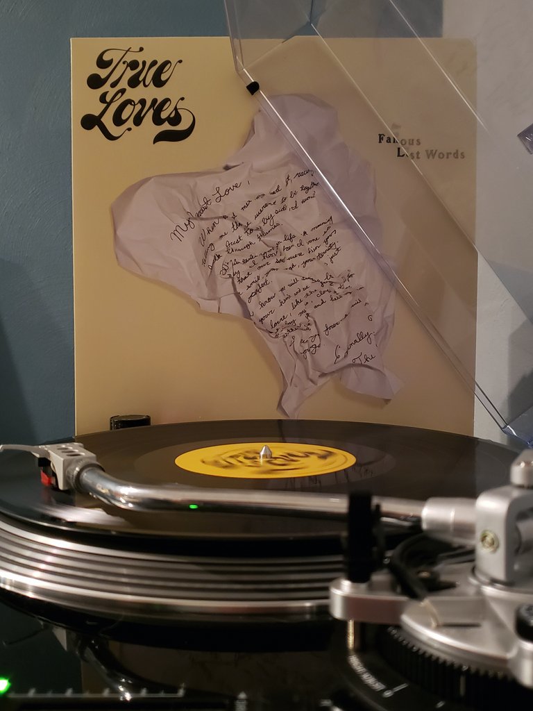 NowSpinningKL's tweet photo. True Loves - Famous Last Words (2017/22).
Seattle's finest instrumental funk.
#nowspinning #vinyl #funk #soul #trueloves https://t.co/B8IveAyZNh