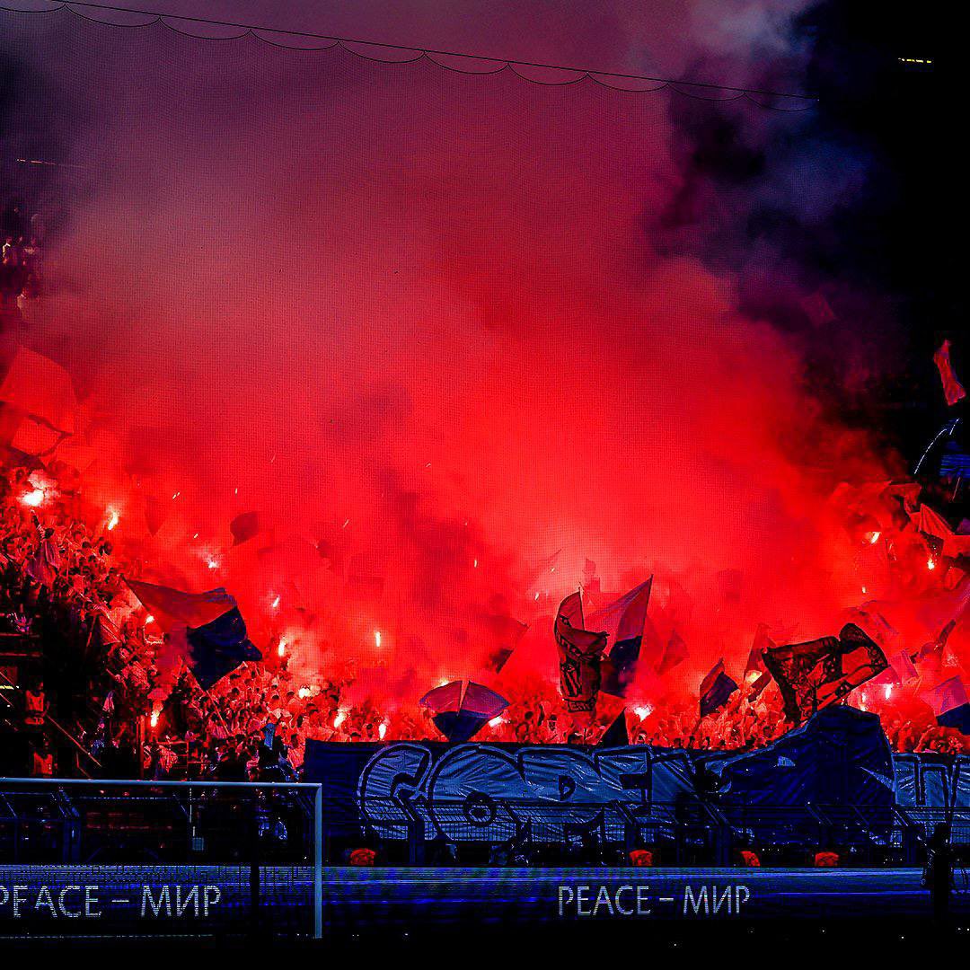 Futismellakoita ympäri Eurooppaa illan chämppäripeleissä. Aika tyhmää.