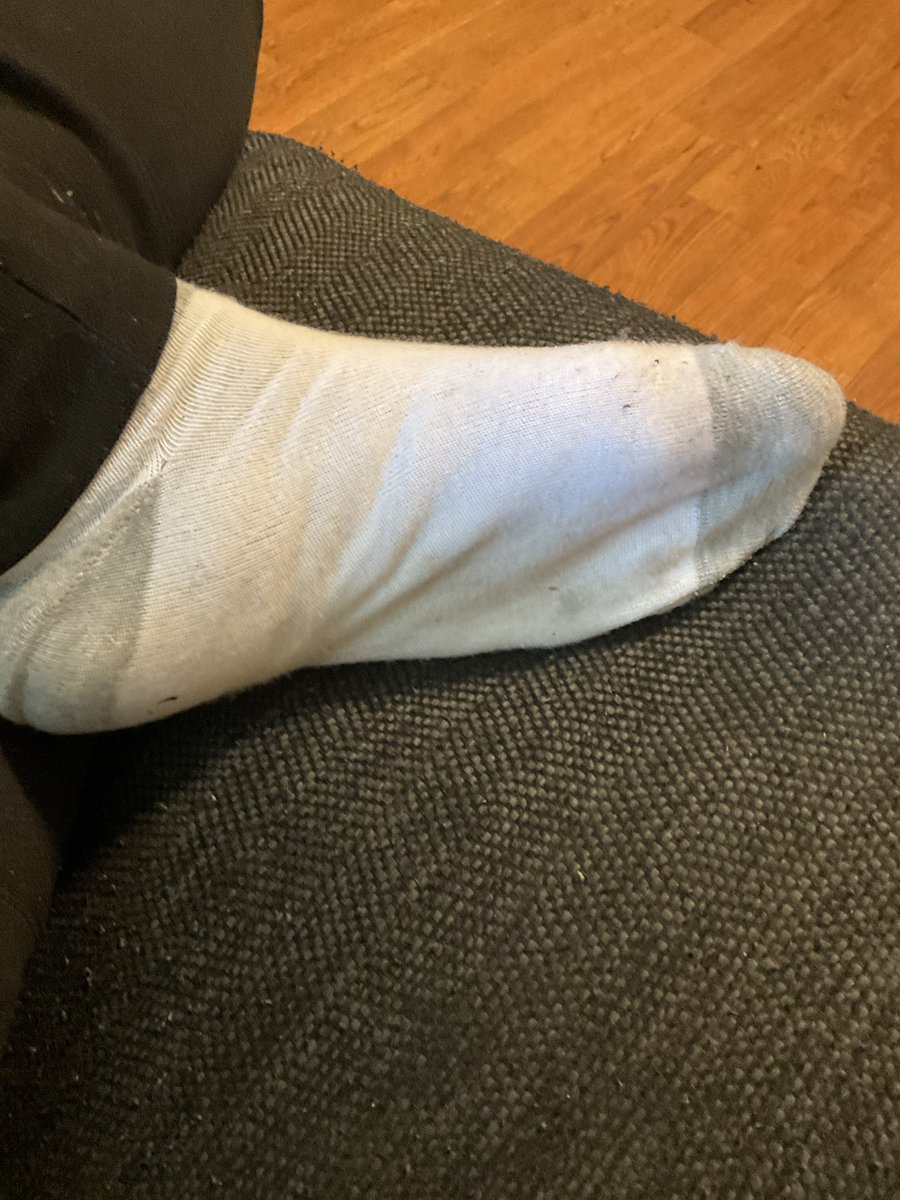 MistressBlackB2's tweet photo. Wanna sniff #fetish #feetworship #SOCKSMELLING #paypig https://t.co/cIWzxJoNQp