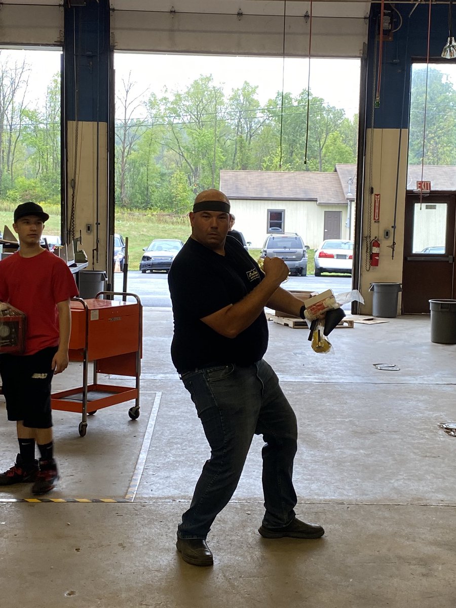 MattWardSchoCTE's tweet photo. Welcome back to Schoharie CTE!  2022-23 School Year!!  Students were excited to get back to work and see their classrooms today. Can’t wait for the rest of the students to be here later in the week when their home school starts!!! https://t.co/oXsfLtqfmZ