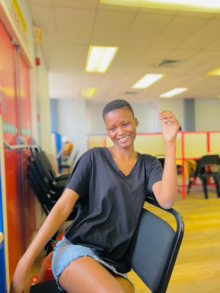 Sthembelo_20's tweet photo. sitting pretty🥺❤️ https://t.co/qhMskP8uZr