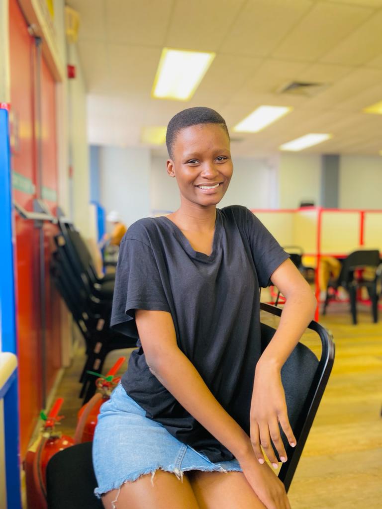 Sthembelo_20's tweet photo. sitting pretty🥺❤️ https://t.co/qhMskP8uZr