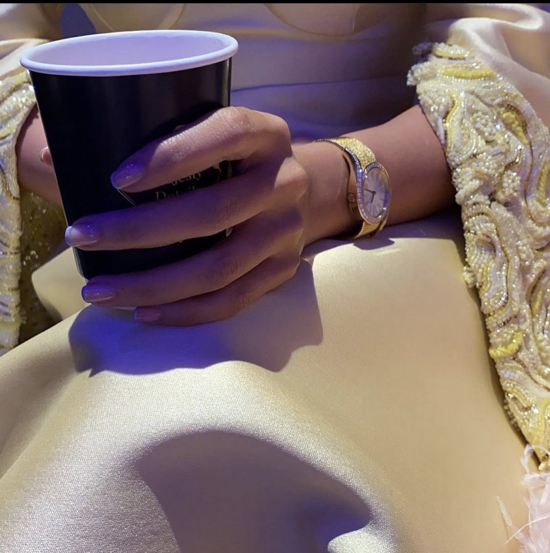 ClassSaudi's tweet image. الأصفر طالع عليها يجنن 🤍🤍🤍🤍