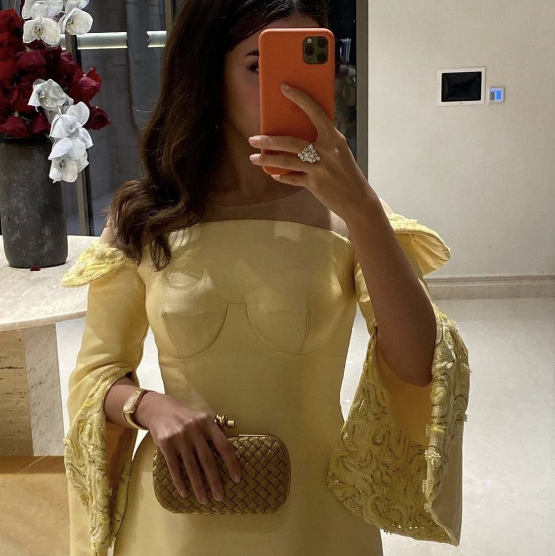 ClassSaudi's tweet image. الأصفر طالع عليها يجنن 🤍🤍🤍🤍