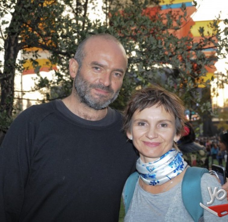 Donacaritto's tweet photo. Quien es  el abogado Jaime Madariaga , pareja de la nueva ministra del interior y seguridad pública #CarolinaTohá  el participó en la defensa en juicio de integrantes de la Coordinadora Arauco Malleco (CAM), juzgados por ‘asociación ilícita terrorista #cambiogabinete https://t.co/9oNPIBkJyf