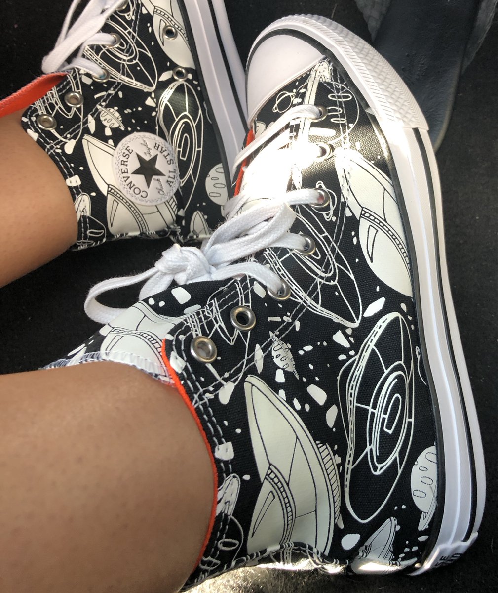 MY NEW SHOES! 😍 and they glow in the dark! Yes they are technically kids shoes lol