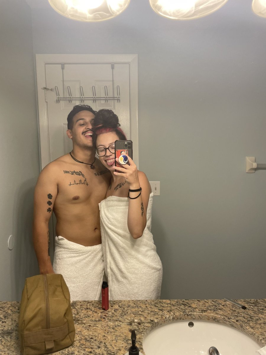 izzycostaaa's tweet photo. brb thinking about how pretty my boyfriend is, the first human to make me excited for the future 🥺 https://t.co/V7Mqe7LuO4