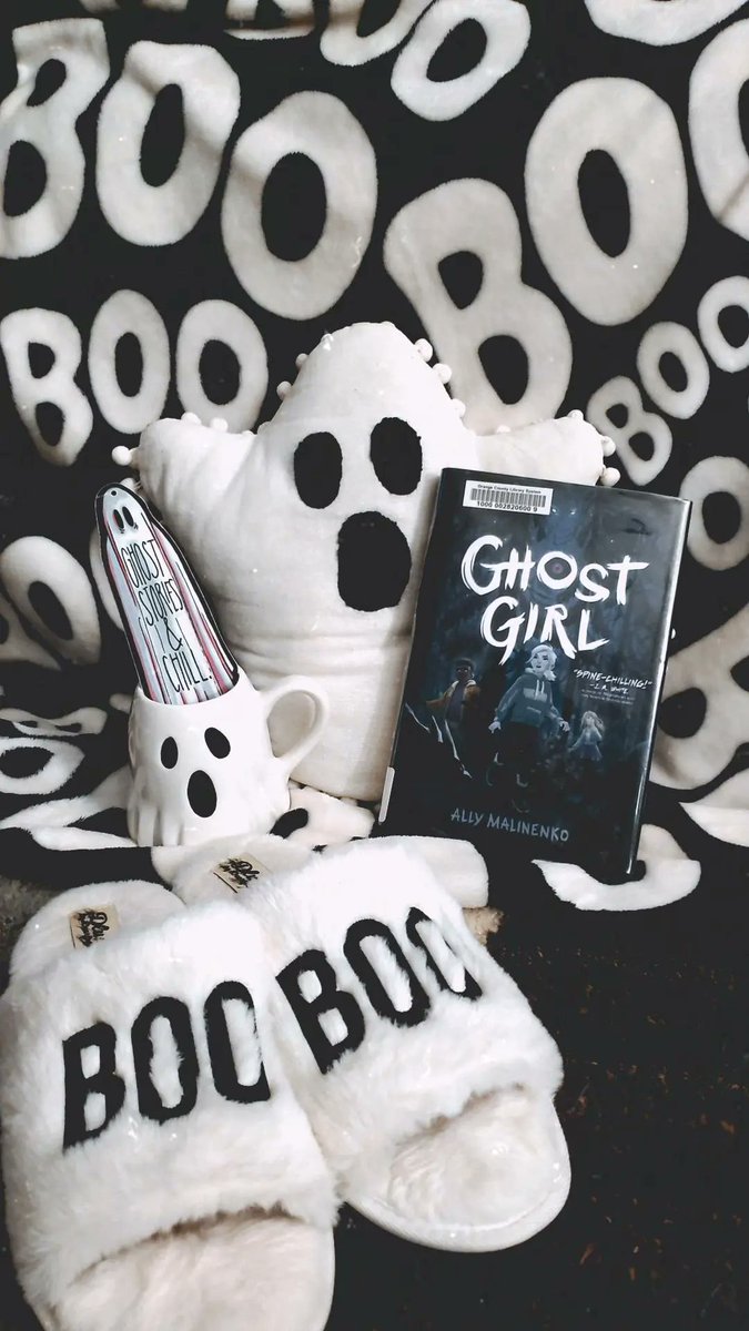 _cami_27's tweet photo. Read Books 📚  #nationalreadabookday #middlegrade #middlegradebooks @AllyMalinenko https://t.co/dxjPCFXKG0