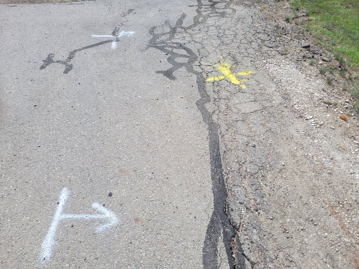 digsafeyeg's tweet photo. When requesting a #locate, you can identify your Work area with the
international codes color of White ( proposed excavation).
#Utilitysafety.ca
#Wherestheline #knowwhatsbelow
#locatefirst #safety #Eapuoc #Yeg #DigSafe https://t.co/eaXorW0tQ8
