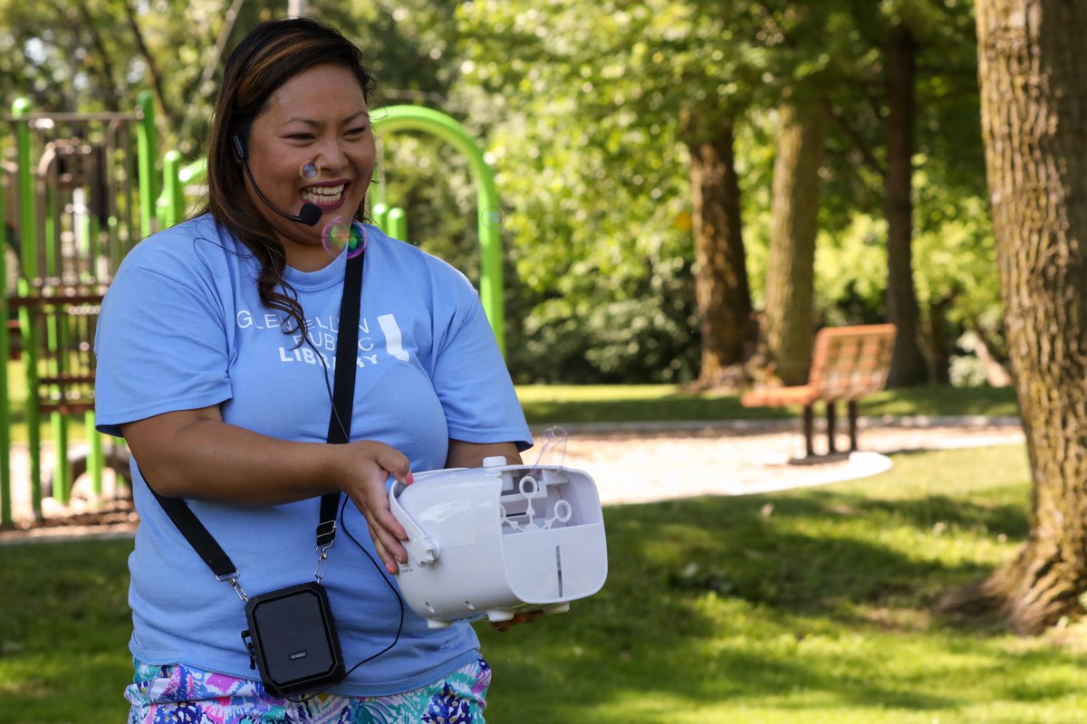 Glen Ellyn Public Library tweet media