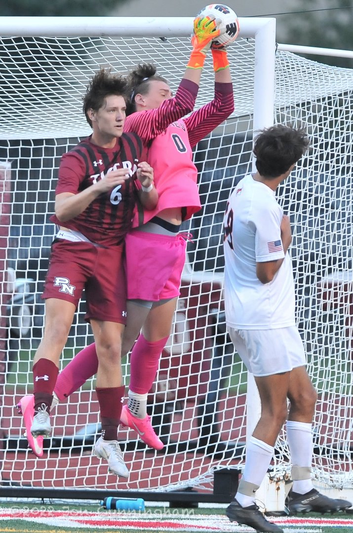 PhotosByJonC's tweet photo. EXTRA photos: @NNHuskiesoccer vs @pnhsboyssoccer Best of the West final. MORE photos with the story @Naperville_Sun. @NNathletics @NNHS_DawgPound @reedgoss @AdamZielke4 @_aidanmcmahon @GalaxySCIL #TribSuburbanSports https://t.co/D2nYP2aC5c