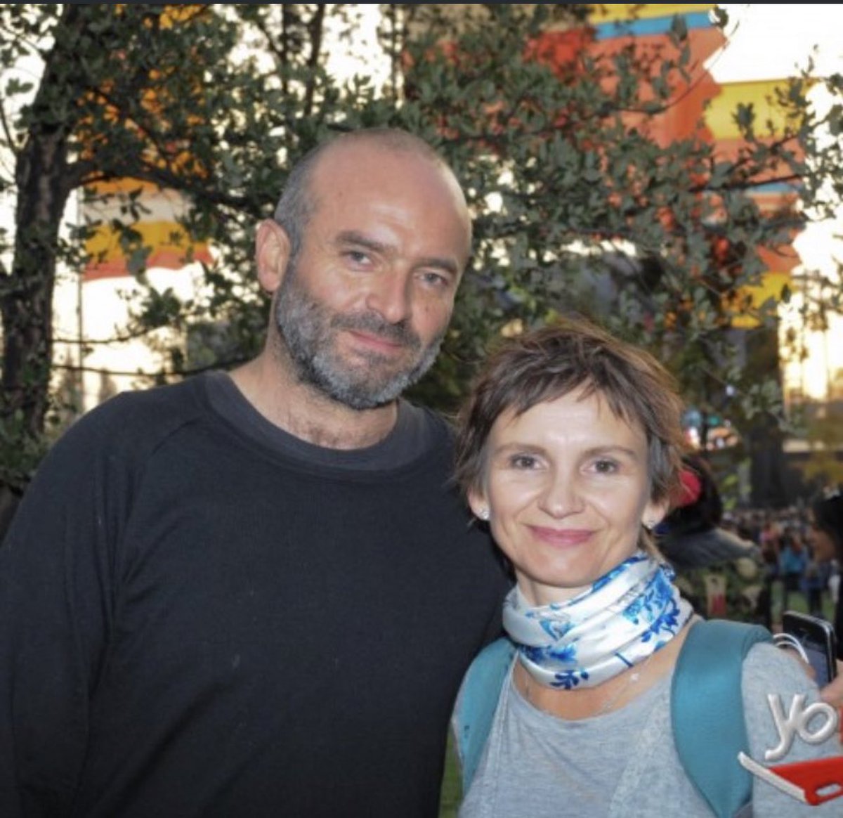 carloslinch73's tweet photo. Así que la pareja de la ministra Toha, es abogado de la CAM. La ministra que debe proteger a los chilenos convive con el defensor del grupo terrorista mas sangriento de Chile. Que puede salir mal? https://t.co/Lv7stklRmA