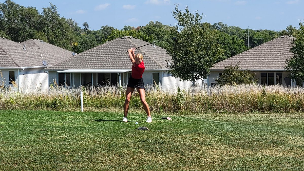 nateseggerman's tweet photo. And they're off! It's a steamer out today for some @nsdgolf action. 🔥 🥵 Still wouldn't miss an opportunity to cheer on the #NorrisTitans! @NHS_Titans 🏌️‍♀️⛳ https://t.co/A8I3kkBPaT