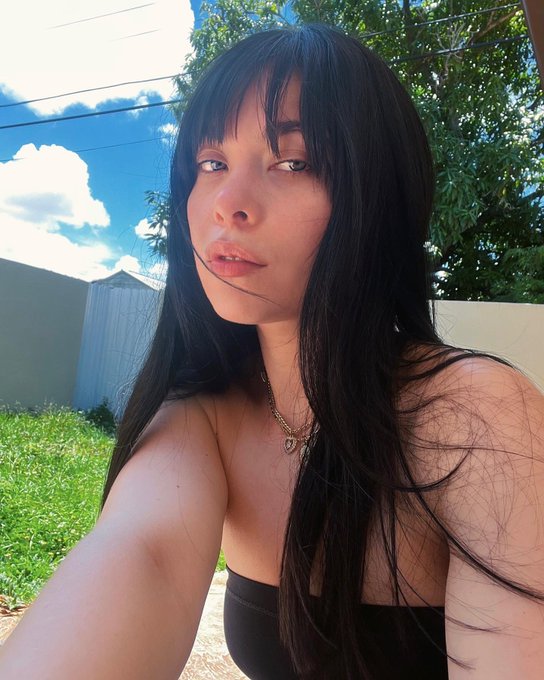 bare face anime gf https://t.co/s0BmswtSO7