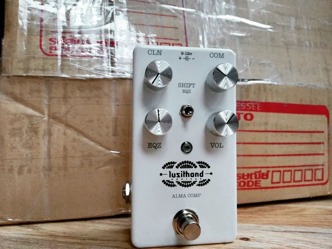 MadeForBass's tweet photo. Got some Alma Compressors from Lusithand Devices heading to the online shop. 

#madeforbass #basspedal #basscompressor #compressor #effectspedal https://t.co/vSwmBnv3tH