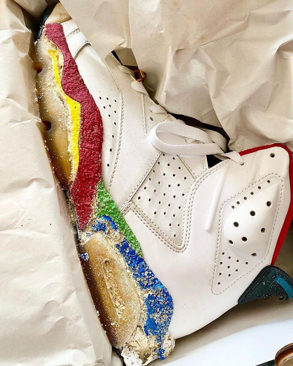 ComplexSneakers's tweet image. Wear 👏 your 👏 shoes 👏 (badboyben/ig)