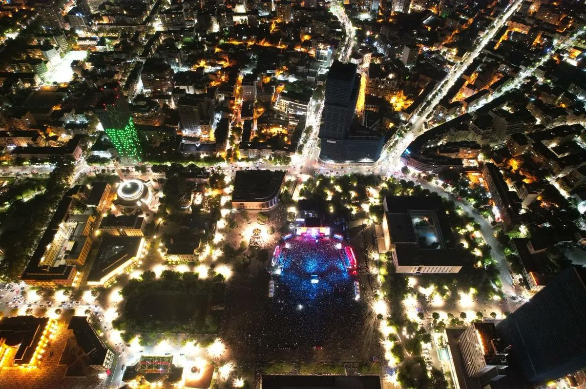 AlketaCobo's tweet photo. Tirana ❤️ https://t.co/dxsKEVPFJn