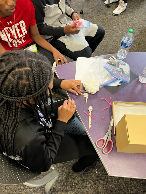 RV_HS_Library's tweet photo. Ms. Tavarez's afternoon class is back to finish their creations. Their World Religion dioramas are looking fantastic. #designthinking #Blazermakerlife #makersgonnamake @DrBrendaMack @msmilatavarez @MsKing_RVHSLib @LikelyLibrarian @TheSparkle8 @msculbertson_RV @JeanPorterNich1 https://t.co/soVT6lLYJL