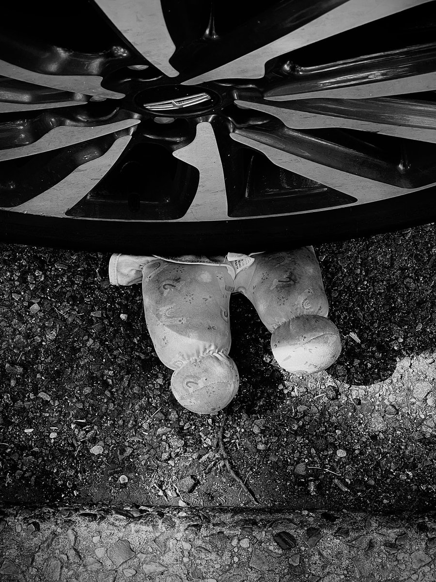 iamwaynegilbert's tweet photo. Life is strange… One day your in the drivers seat and next under the wheel. #Life #PrepareForEverything #ChooseWisely #Photography https://t.co/HtzyGPFDwW