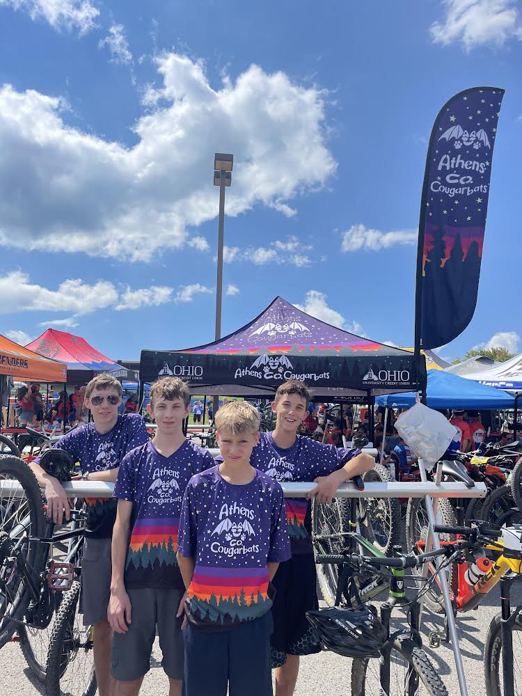 FH_Highschool's tweet image. These FH students began their competitive mountain biking season last weekend. Love seeing our Lancers challenge themselves in and out of the classroom!