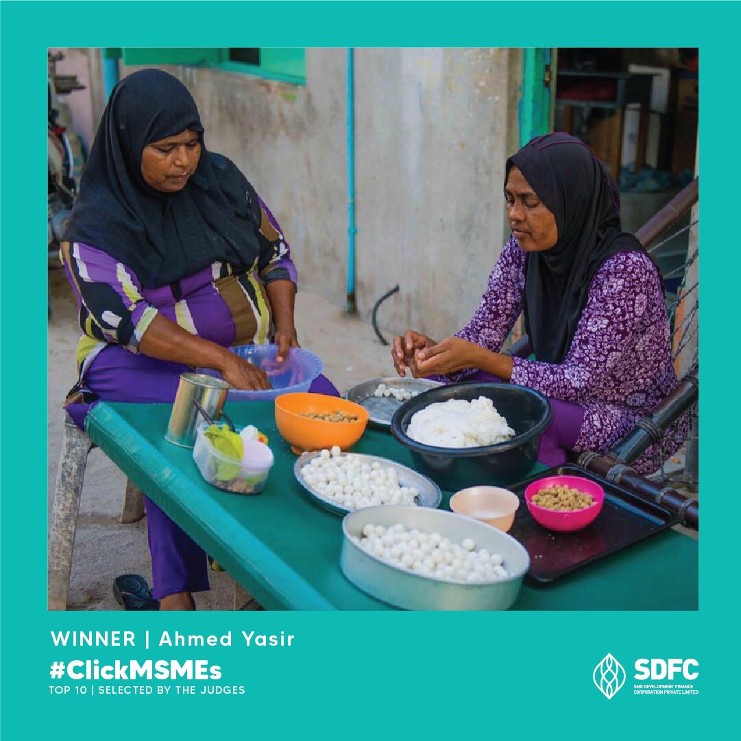 SMEdigital_mv's tweet photo. Congratulations all the winners of #ClickMSMEs photography challenge carried out via our official Instagram page @sdfc.mv
Follow our Instagram page and stand a chance to win in such exciting challenges.
1st place:Ahmed Yasir
2nd place:Hidhana Latheef
3rd place:Mohamed Naushad https://t.co/WArqikEocl