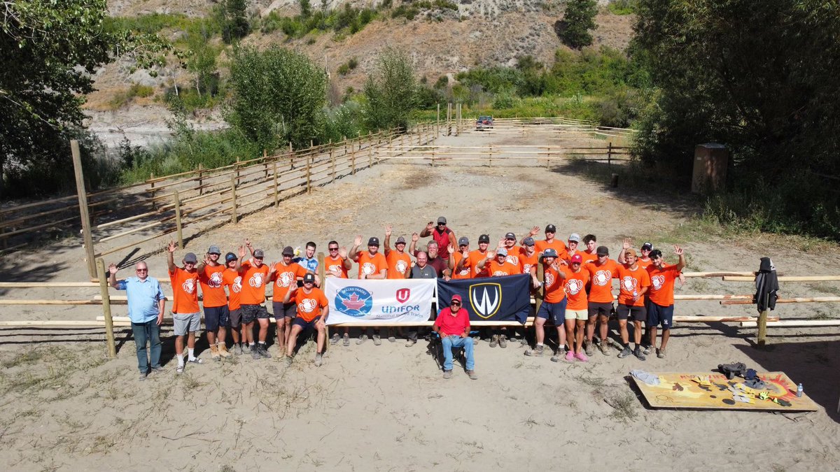 Coral completed ahead of time ! Onto the next project. <a href="/UniforTheUnion/">Unifor</a> <a href="/klancer1/">Kevin Hamlin</a> <a href="/WindsorMHKY/">Lancer Men’s Hockey</a> <a href="/LOCAL444UNIFOR/">Local 444 Unifor</a>