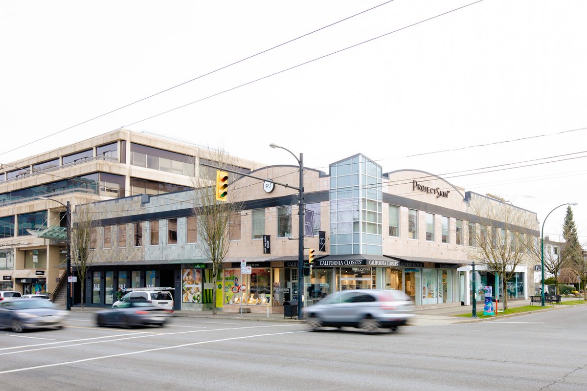 CalClosetsBC's tweet photo. We're bigger and better than ever!

If you've yet to visit, we invite you to drop by our new, expanded showroom at 2698 Granville (at 11th Ave.)—and get up close and personal with our world-famous storage solutions.

See you soon!

#Vancouver #SouthGranville https://t.co/WoOHFXGtW7