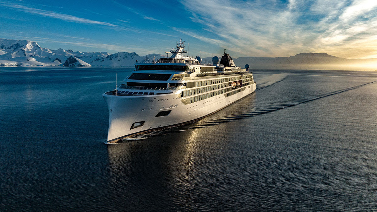 Takeasuitcase's tweet photo. Book by August 31st, 2022 for incredible savings on a Viking cruise to Antarctica! Click for more details! https://t.co/JWDOd5pW76
https://t.co/ho4f2leKz9 https://t.co/FyXoH9ltpj