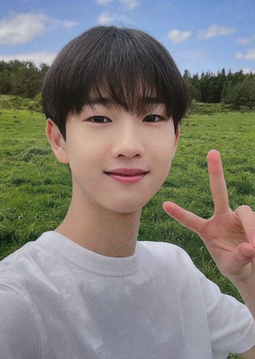 YEJUNPIC's tweet photo. [ SCAN ] YEJUN Photocard https://t.co/LQCwEwRwLJ
