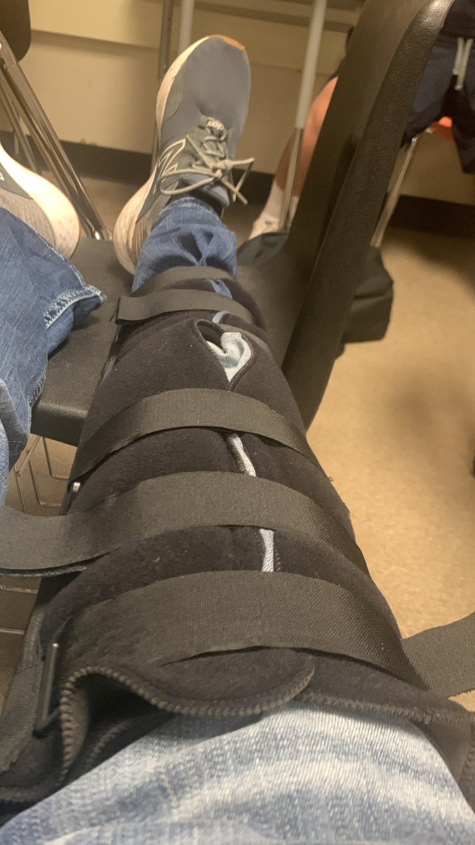 JpTomerlin's tweet photo. I forgot to mention, I have another football injury😃 https://t.co/TQ6IntIcev