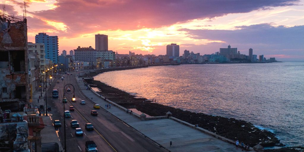 Travel_Fab's tweet photo. 📍Visit Cuba... 🌎✈
.
.
.
#havana #Cuba #stayinspired #havanacuba #havanacollection #borntotravel #vacation #instagood #photooftheday #havanastyle #instapassport #sunset #CubaTravel #maleconhabanero 😎 https://t.co/3xlKne1UCS