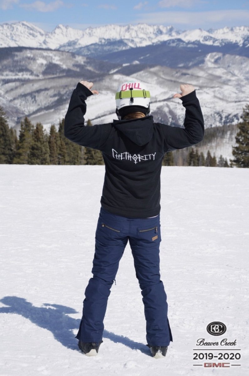 ItsSweetC's tweet photo. My family gets annoyed by the amount of graphic t-shirts or clothes representing organizations or fandoms. But I wear them because in some small way I feel apart of something when most of the time I donβt feel a part of anything. @shethority #hppride #WynonnaEarp #herdofzebras https://t.co/CZXge1sksu