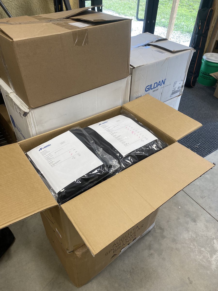 shopAP's tweet photo. Rock Creek football apparel orders are finished and will be going up to school today! Expect to see those coming home with your boys from practice soon! Go Mustangs! @RockCreekFootb1 @RockCreekHS @RockCreek_MS https://t.co/7MwIKKoBzV