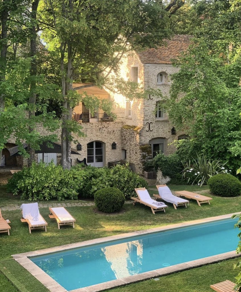 Peaceful summer evenings 🍃