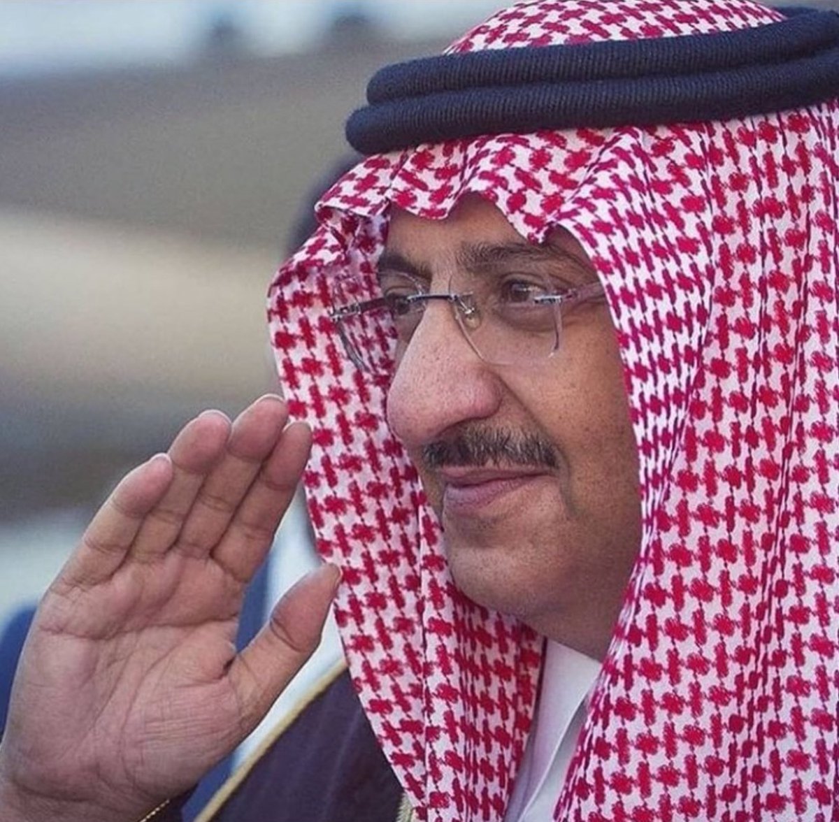 tia_and_tia's tweet photo. #محمد_بن_نايف اللهم إحفظ.#أخي https://t.co/l5oGVyvWAa