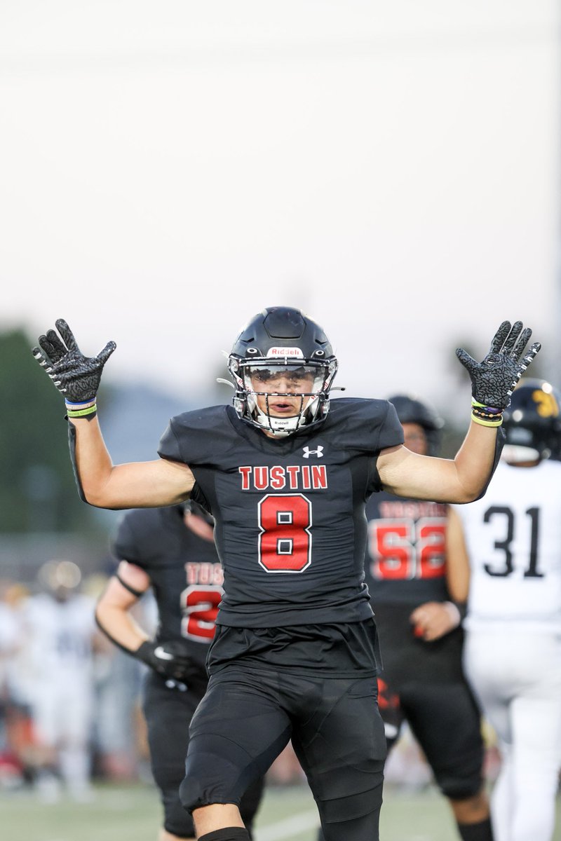 VaimaonaStrong's tweet photo. Nothing to lose, everything to gain. Claremont on the ⏰ @Tiller_Football https://t.co/8u9skE3724