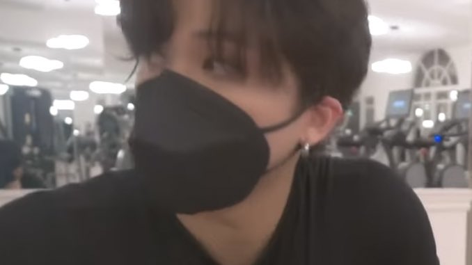 seolarsmoon's tweet photo. the worlds finest man seo changbin https://t.co/rteA419VcD