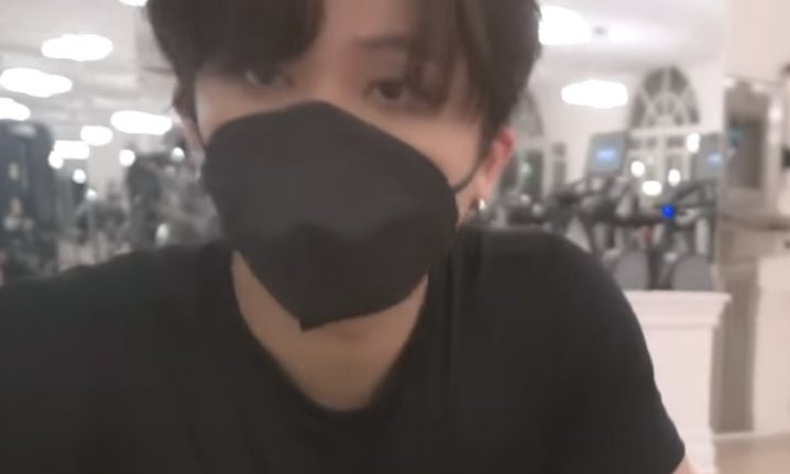 seolarsmoon's tweet photo. the worlds finest man seo changbin https://t.co/rteA419VcD