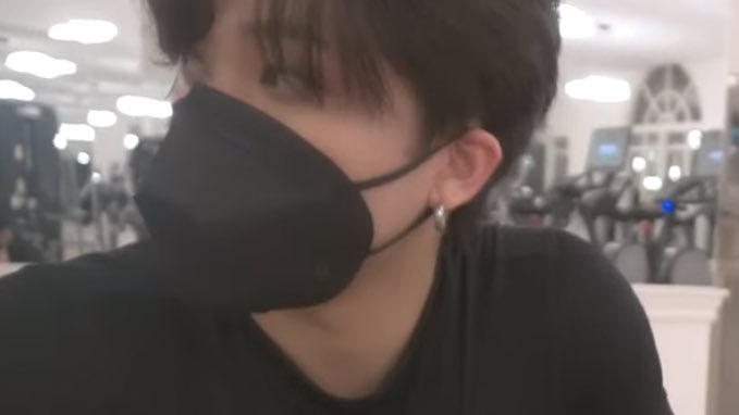 seolarsmoon's tweet photo. the worlds finest man seo changbin https://t.co/rteA419VcD