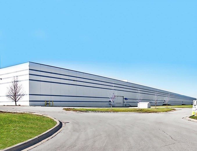 harbourbuilds's tweet photo. #TNTLogistics contracted us as the #GeneralContractor for a 712,000 SF #distributioncenter in Monee, IL. The facility includes 7,000 SF of #offices, a self-contained fire protection system, a 125,000-gallon water tank, and two diesel fire pumps. https://t.co/1CcoRC5J3y