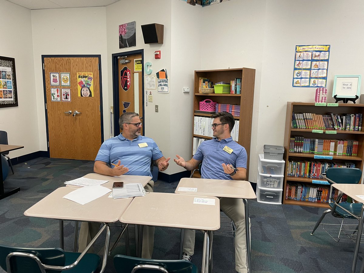 When you work on the same team and get along so well, you tend to start thinking alike. Mr. Walters and Mr. Lauer are twins today 🤣 <a href="/SMSstallions/">Selvidge Stallions</a>