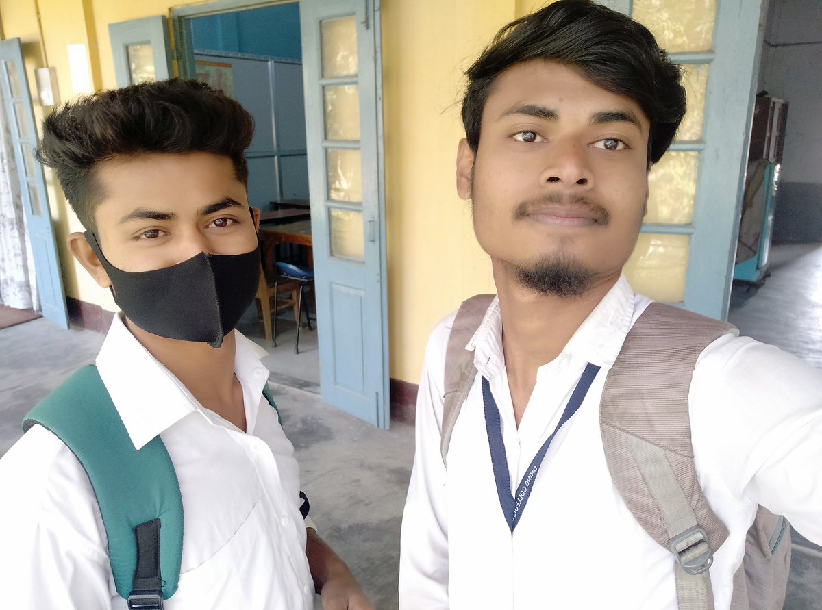 HiqulC's tweet photo. #Dhingcollege_😍😍😍 https://t.co/wBq2K9IXhe