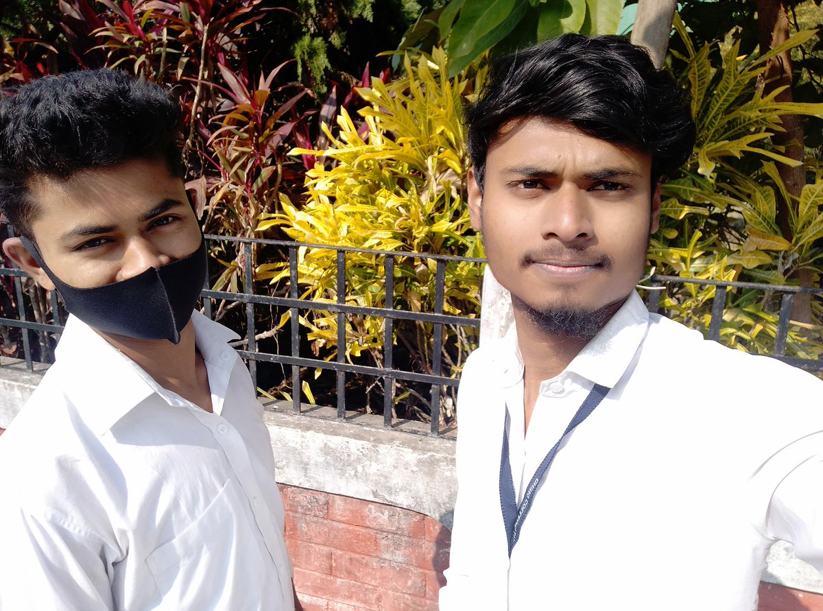 HiqulC's tweet photo. #Dhingcollege_😍😍😍 https://t.co/wBq2K9IXhe