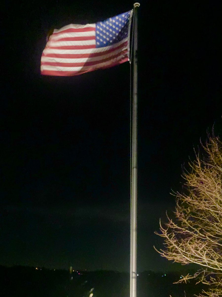 RyanFrieders's tweet photo. @EdCurran @cbschicago That is terrible news and very disrespectful to our country, forefathers and veterans. Please put it back up! Hopefully people will wake up and realize what a great country America is. https://t.co/0GkbpmInsa