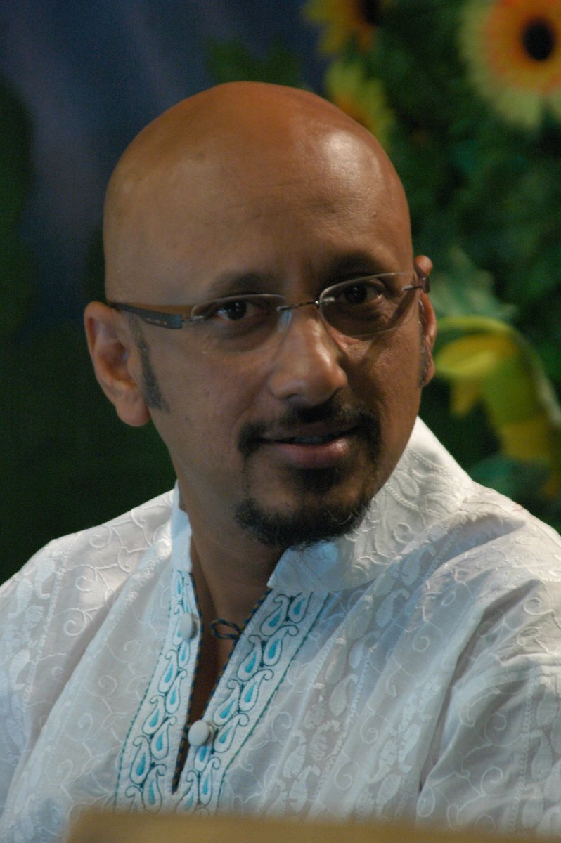 filmfare's tweet photo. Congratulations!

The Filmfare Award for Best Background Score goes to  #ShantanuMoitra for #SardarUdham at the 67th #Wolf777newsFilmfareAwards 2022.

#FilmfareAwards2022 #FilmfareAwards https://t.co/m6rNxCRm05