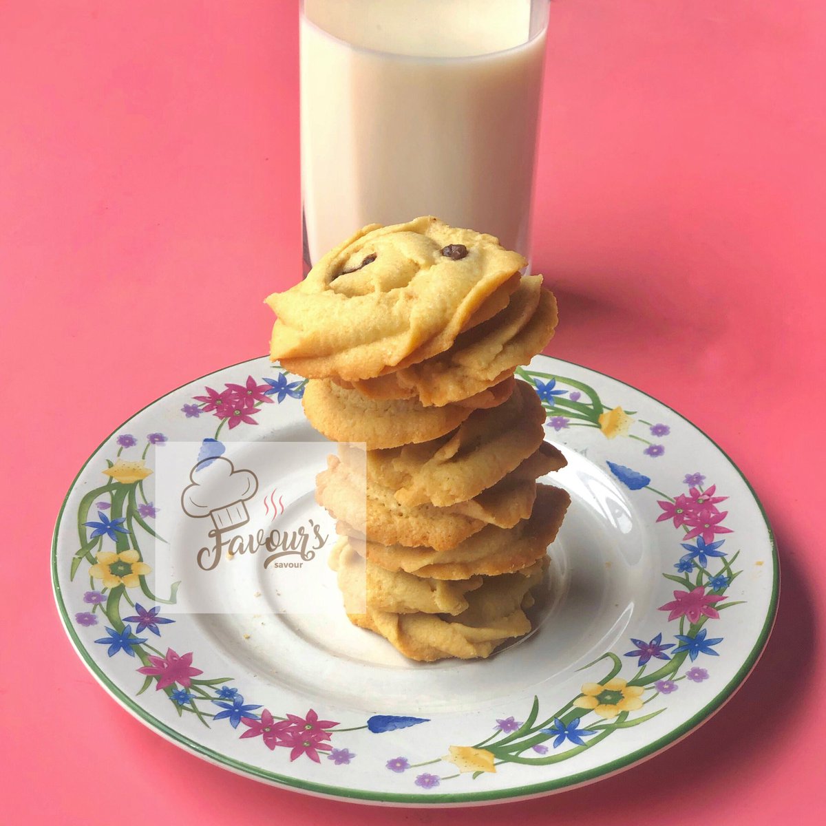 Favours_savour's tweet photo. Creamy crunchy cookies…Also available in chocolate variants. 
N1500/2000 only.
#cookies #creamycookies #cakevendor #favourssavour https://t.co/mhuJ7QteRE