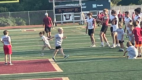 CoachKevinCarty's tweet photo. Awesome time at Family Fun Night yesterday! What a great event by the Hillsborough Raider Touchdown Association!  Thanks to the @HboroughDukes and @jrraiders for all-in involvment!  There is no place better than our Boro Football Community! https://t.co/0VnGTVifUi
