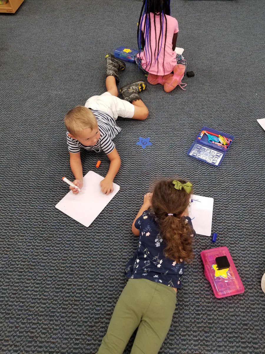 TJPrek's tweet photo. Super Stars during Tummy Time to strengthen our core to improve our fine motor skills and to help with writing!
@SEstarsR2 
@R2CFCD https://t.co/ziYHLejLgg